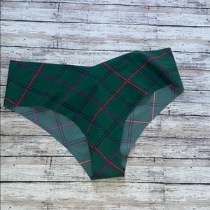 VICTORIA SECRET Cheeky Undies M